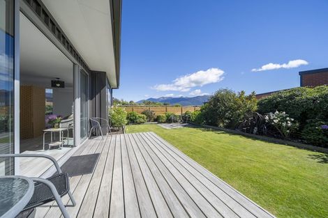 Photo of property in 37 Paton Place, Te Anau, 9600