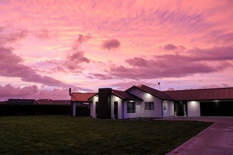 Photo of property in 464a Turuturu Road, Hawera, 4674
