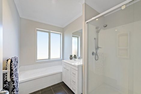 Photo of property in 7 Antonia Place, Aidanfield, Christchurch, 8025