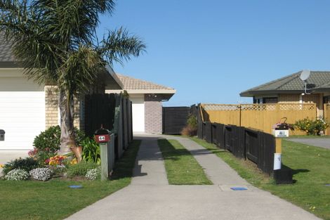 Photo of property in 44 Ocean Crest, Papamoa Beach, Papamoa, 3118