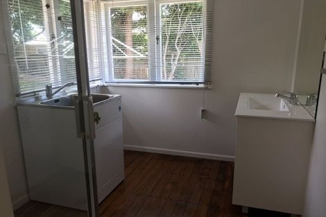 Photo of property in 31 Rosella Road, Mangere East, Auckland, 2024