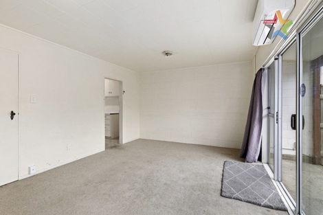 Photo of property in 8c Montgomery Crescent, Clouston Park, Upper Hutt, 5018