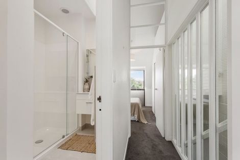 Photo of property in 94b Aikmans Road, Merivale, Christchurch, 8014