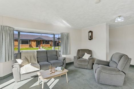 Photo of property in 3 Surrey Lane, Levin, 5510