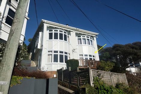 Photo of property in 27 Shannon Street, Mount Victoria, Wellington, 6011