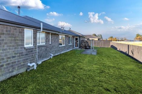 Photo of property in 15 Ruru Place, Oxford, 7430