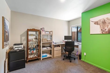 Photo of property in 46 Huia Street, Waikanae, 5036