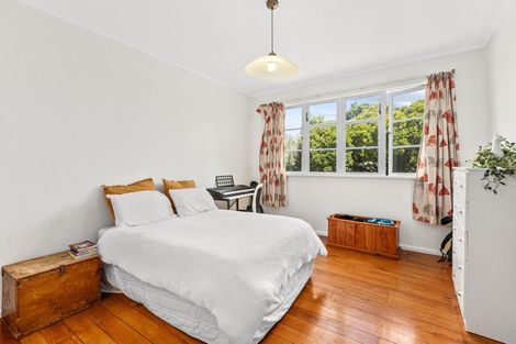 Photo of property in 31 Domain Road, Waipawa, 4210