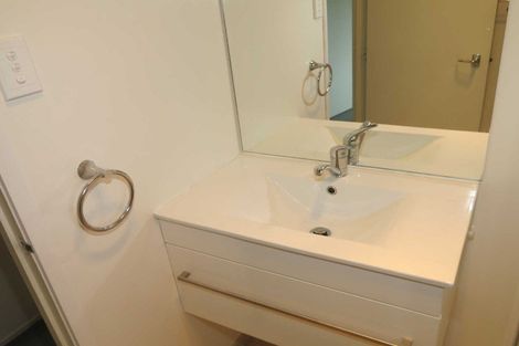 Photo of property in 2/15a Mcintyre Road, Mangere Bridge, Auckland, 2022