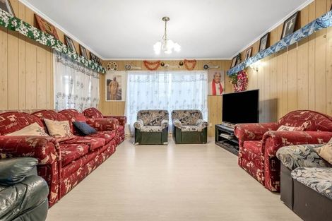 Photo of property in 16 Garus Avenue, Mangere East, Auckland, 2024