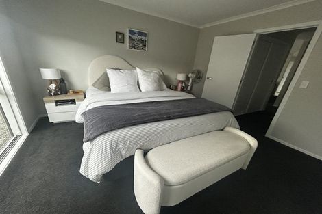 Photo of property in 7 Koru Loop, Paraparaumu, 5032