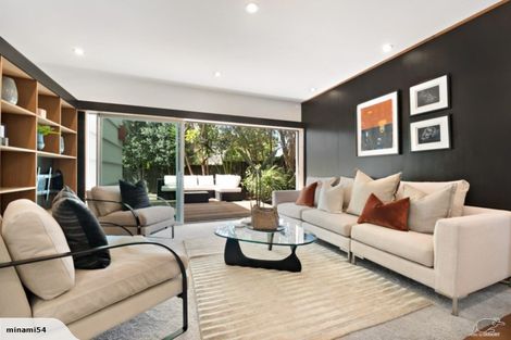 Photo of property in 8a Wairata Place, Te Atatu South, Auckland, 0610