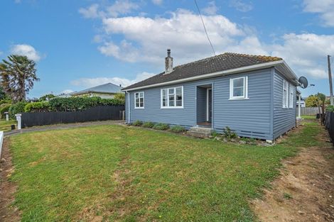 Photo of property in 13 Fox Street, Woodville, 4920