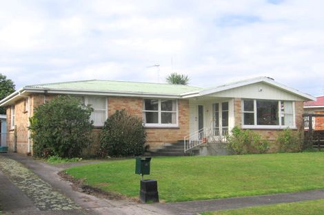 Photo of property in 10 Golden Place, Fairfield, Hamilton, 3214