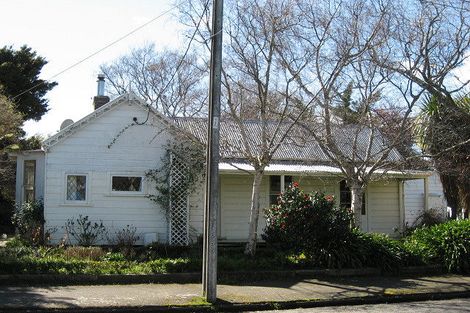 Photo of property in 28 Signal Street, Marton, 4710