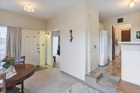 Photo of property in 2/32 Lake Terrace Road, Burwood, Christchurch, 8083
