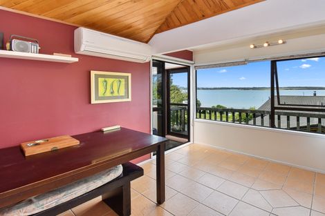 Photo of property in 13a Lawson Way, Weymouth, Auckland, 2103