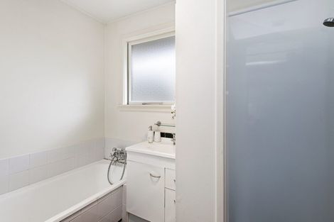 Photo of property in 1/98 Crofton Road, Harewood, Christchurch, 8051