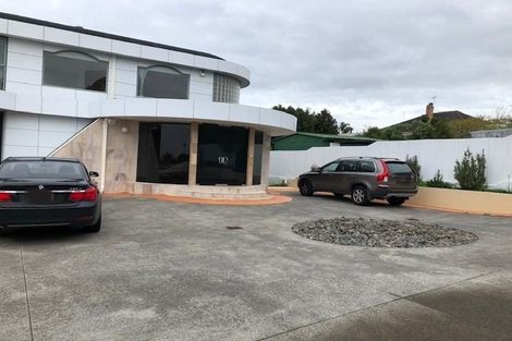 Photo of property in 99 East Coast Road, Castor Bay, Auckland, 0620