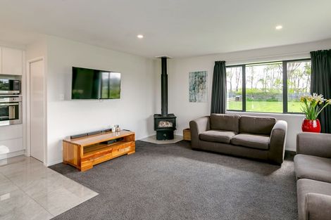 Photo of property in 81 Halls Road, Pahiatua, 4910