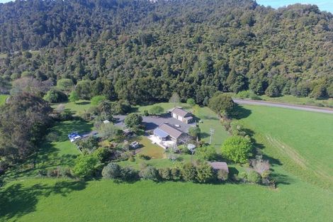 Photo of property in 716 Tahekeroa Road, Tahekeroa, Kaukapakapa, 0873