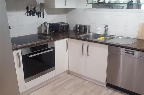 Photo of property in 1d Queen Street, New Plymouth, 4310