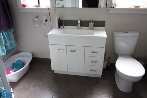 Photo of property in 5 Matamau Street, Palmerston North, 4410