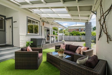 Photo of property in 11 Haronga Road, Inner Kaiti, Gisborne, 4010