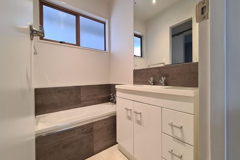 Photo of property in 25 Anderson Road, Taradale, Napier, 4112