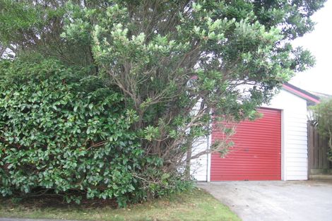 Photo of property in 4 Mayaro Crescent, Grenada Village, Wellington, 6037