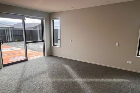 Photo of property in 33 Masefield Drive, Rolleston, 7614