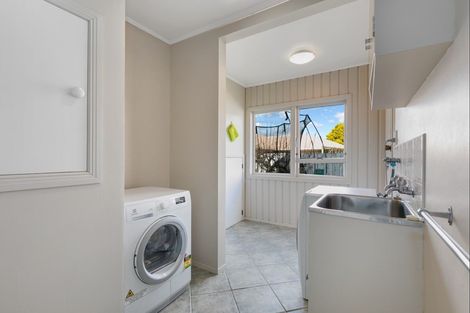 Photo of property in 60a Oxford Street, Te Puke, 3119