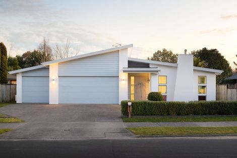 Photo of property in 106 Saint James Drive, Huntington, Hamilton, 3210