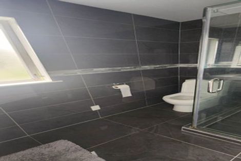 Photo of property in 17 Hewlett Road, Massey, Auckland, 0614