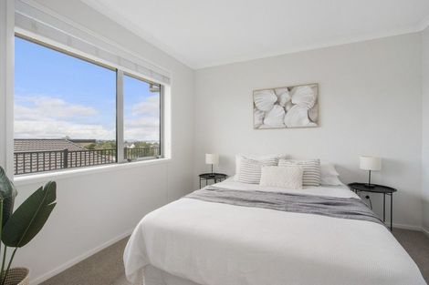 Photo of property in 17 Te Kaka Place, Omokoroa, 3114