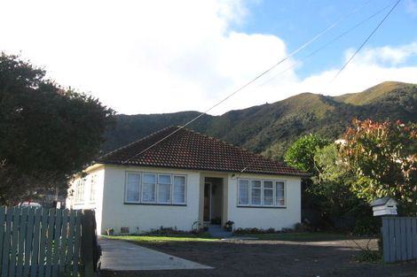 Photo of property in 5 Hayward Terrace, Waiwhetu, Lower Hutt, 5010