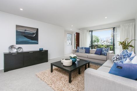 Photo of property in 21/15a Vinograd Drive, Te Atatu Peninsula, Auckland, 0610