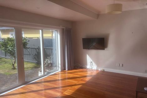 Photo of property in 29 Rotherham Terrace, Miramar, Wellington, 6022