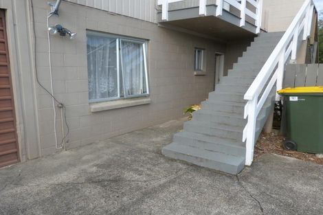 Photo of property in 1/1a Divich Avenue, Te Atatu South, Auckland, 0610