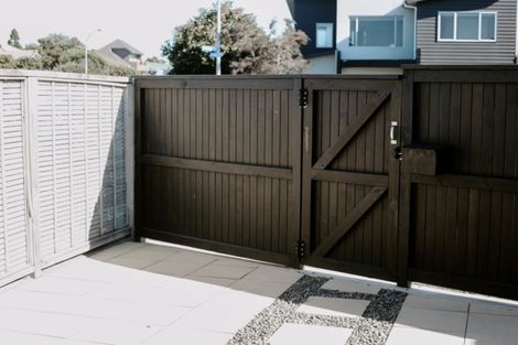 Photo of property in 2/16 Tweed Street, Mount Maunganui, 3116