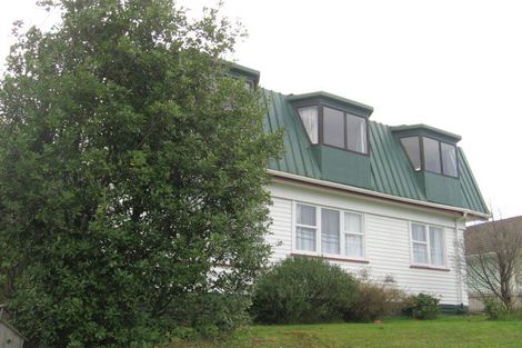 Photo of property in 7 Turkington Street, Tawa, Wellington, 5028