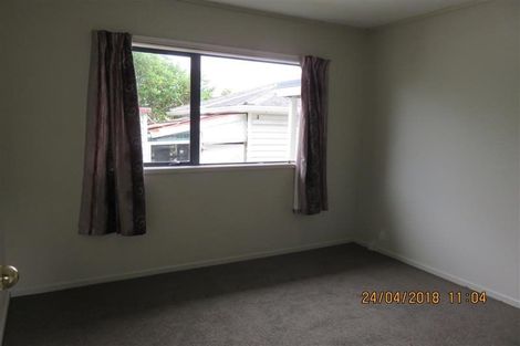 Photo of property in 36 Strid Road, Te Atatu South, Auckland, 0610