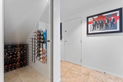 Photo of property in 15 The Strand, Takapuna, Auckland, 0622