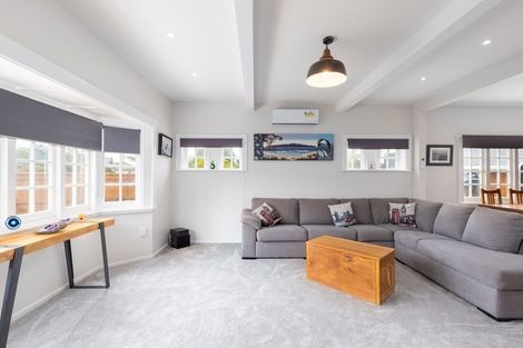 Photo of property in 154 Shaw Avenue, New Brighton, Christchurch, 8083