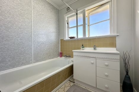 Photo of property in 4 Marion Street, Silverstream, Upper Hutt, 5019