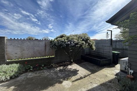 Photo of property in 2/190 Lincoln Road, Addington, Christchurch, 8024