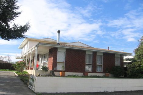 Photo of property in 3 Chippendale Crescent, Highbury, Palmerston North, 4412