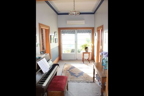 Photo of property in 12 Hull Street, South Hill, Oamaru, 9400