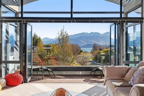 Photo of property in 8 Penrith Park Drive, Wanaka, 9305
