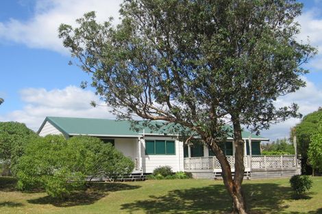 Photo of property in 10 Tuhua Place, Bowentown, Waihi Beach, 3177